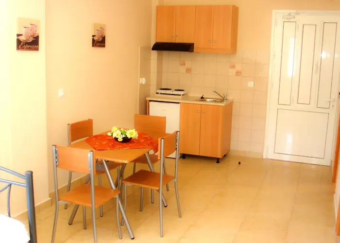 Dorana & Trekking Diafánion