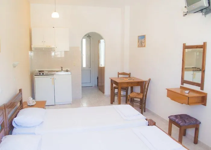 Dorana & Trekking شقة فندقية Diafánion