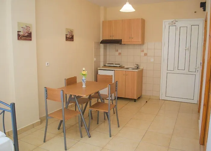 شقة فندقية Dorana & Trekking 4*