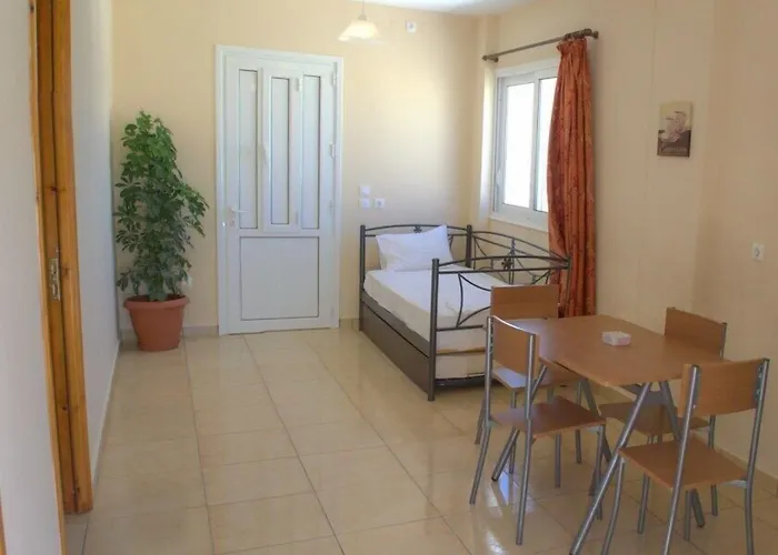 Dorana & Trekking شقة فندقية 4*